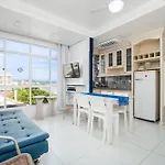 Jurerê Beira Mar - Pé na Areia